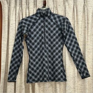 Nike Pro Hyperwarm Half Zip Performance Pullover  - Small